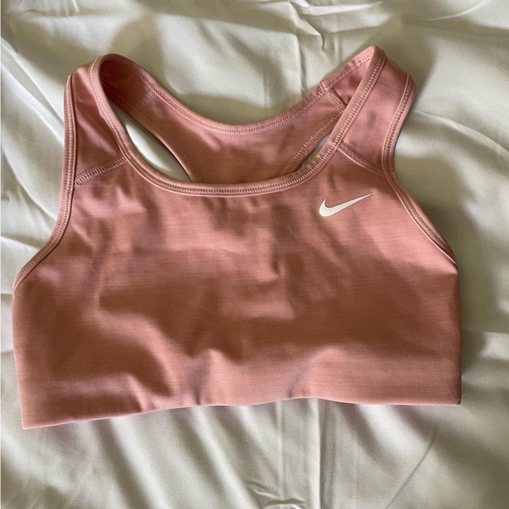 nike sports bra. wore once.